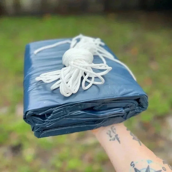 NEW Rectangular Pool Cover Fits 103 in x 69 in or 120 in x 72 in with rope ties - Picture 3 of 3